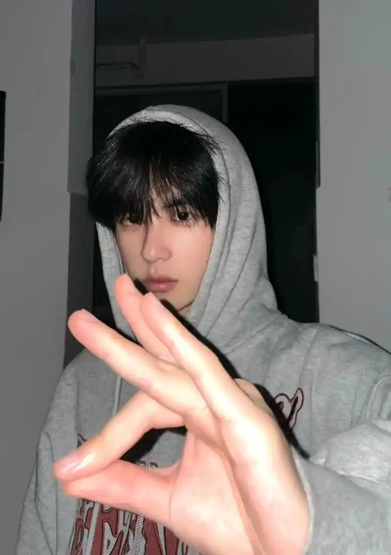 手势曝光拍照 - 抖音