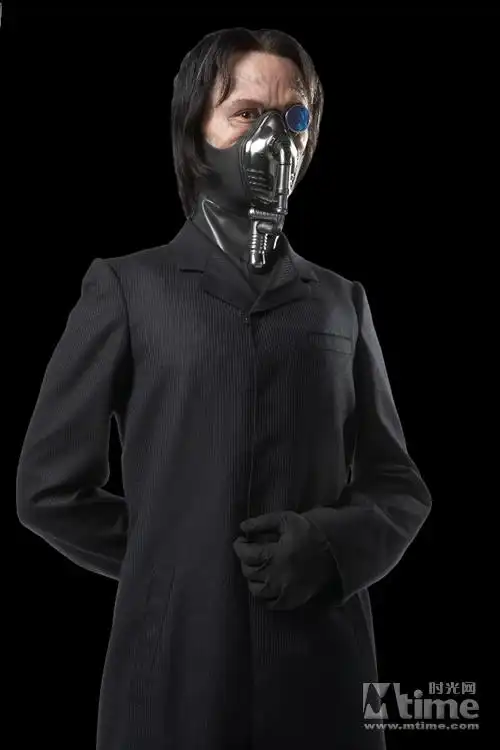 医官电影真人造型演员:约瑟夫·高登-莱维特1981年2月17日出生于美国