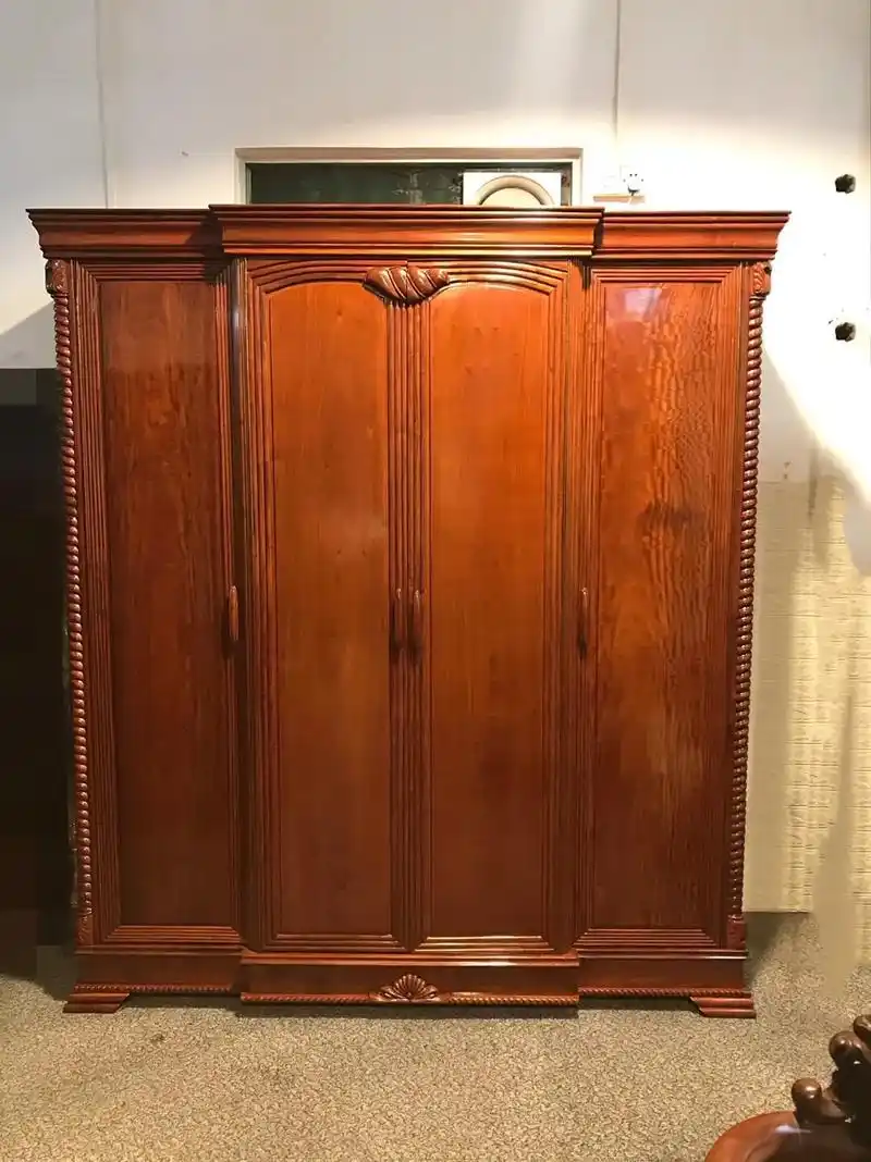 缅甸花梨木四门衣柜