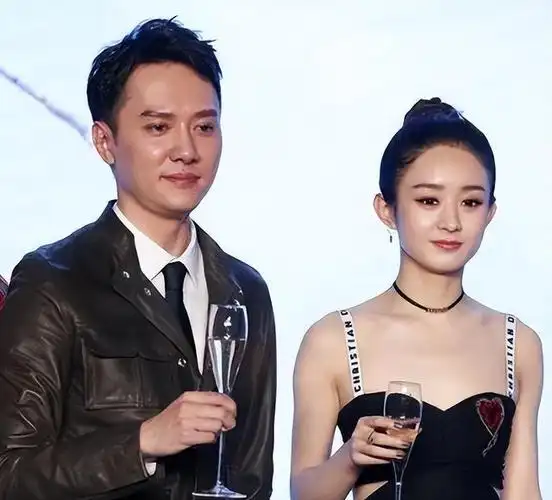 冯绍峰母亲节发文,暗藏玄机,疑似向赵丽颖示爱?