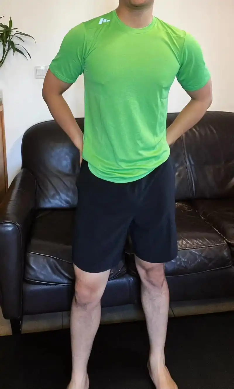 走 去码头整点薯条.#体育生的腿 #性感男人 #双开门身材 - 抖音