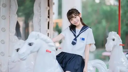 jk少女旋转木马甜美粉嫩写真,可爱-美女图片