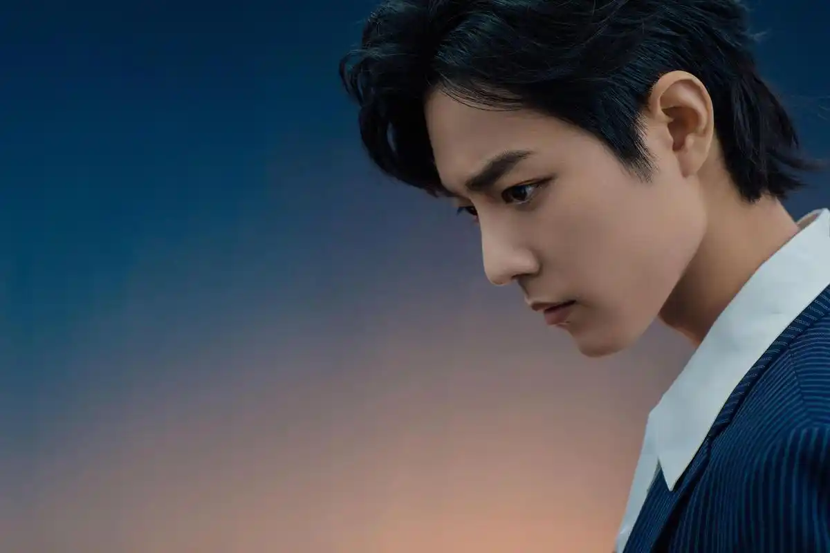 肖战蓝色条纹西装,高清图片,壁纸-桌面城市