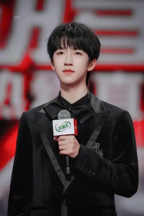 贺峻霖2021,爱霖如一##贺峻霖快乐大本营