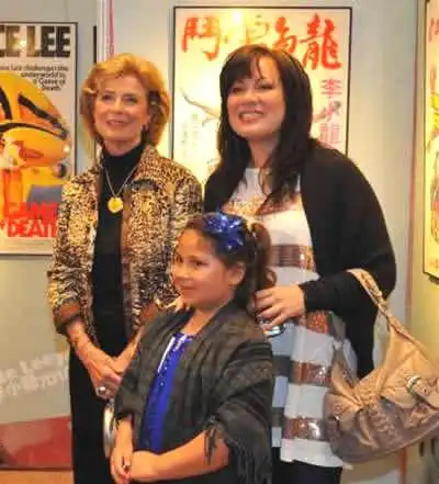 李小龙女儿李香凝现身香港