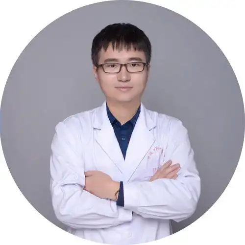 img_2952  全身照-嘴唇处理 去掉衣服黑斑-ok 圆形头像1.jpg