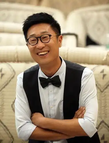 赵三岁娱乐频道:从热剧《幸福照相馆》看林永健自带喜感的演技!