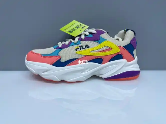 fila超轻跑步鞋女款