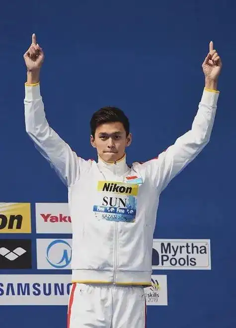 "妈宝男"孙杨:从奥运冠军到无人问津,绝不仅仅是因为拒绝尿检|游泳