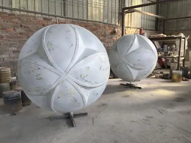 来宾玻璃钢烤漆绣球雕塑制作项目