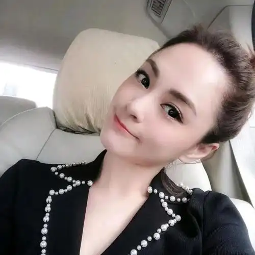 59岁的关咏荷,港女的不老神颜