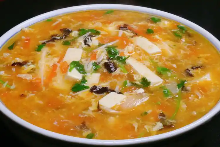 酸辣汤这样做太好吃了,做法简单又家常,暖身暖胃,做一锅不够吃