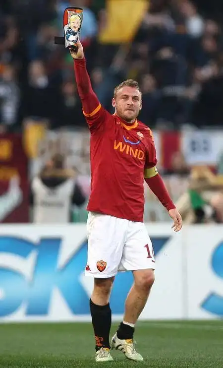 人物志:罗马少主德罗西 铁血男儿百炼终成钢