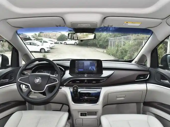 上汽通用别克 别克gl8 2020款 陆上公务舱 652t 舒适型