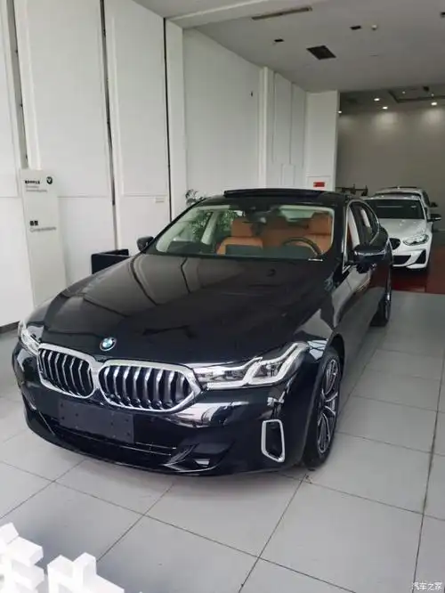 苦等3个月宝石青宝马6gt豪华版终提车