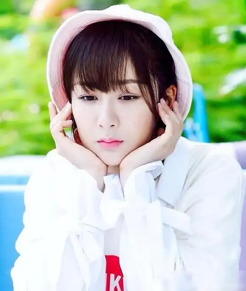 亲爱的热爱的杨紫服饰盘点每件都好萌系少女就是太花哨了