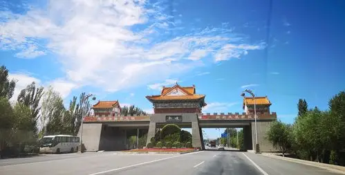 其它 诗与远方之《又见敦煌》 写美篇敦煌,一座古老的城市, 随手捧起