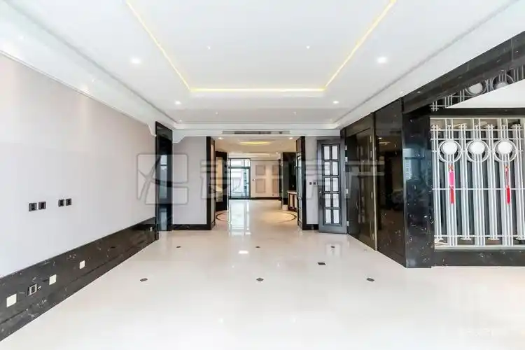 次顶层 直观奥森,紫御华府二手房,3500万,4室3厅,4卫,357平米-北京