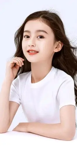 裴佳欣,高颜值可爱的小天使