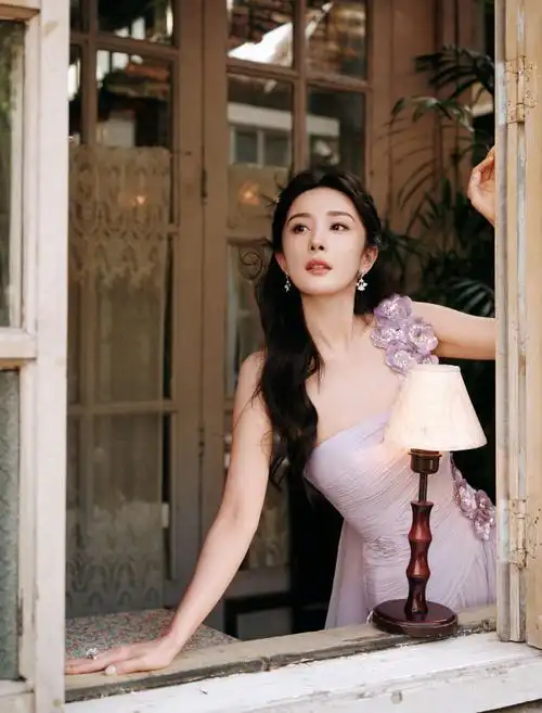 杨幂 | 力士  发型:李志辉  #杨幂##美妆v赏##杨幂力士