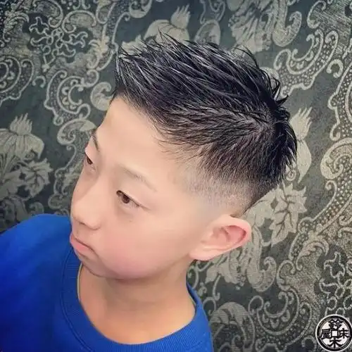 小男孩时尚短发推荐 3-6岁男童帅气发型_儿童发型 - 美发站