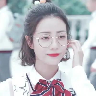 李溪芮头像 by姜齐愿. 原截小娇莲.