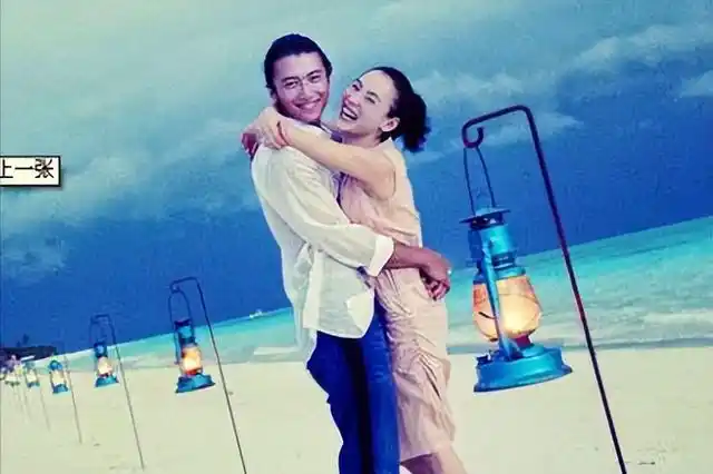 1999年底,谢霆锋和张柏芝参演徐克挂帅监制的动画真人电影《老夫子》