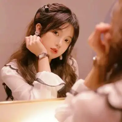 qq头像女生清新高清好看图片115张