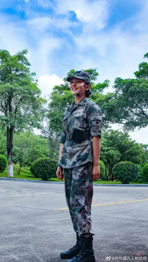 时代面孔##话务女兵如今练成神枪手