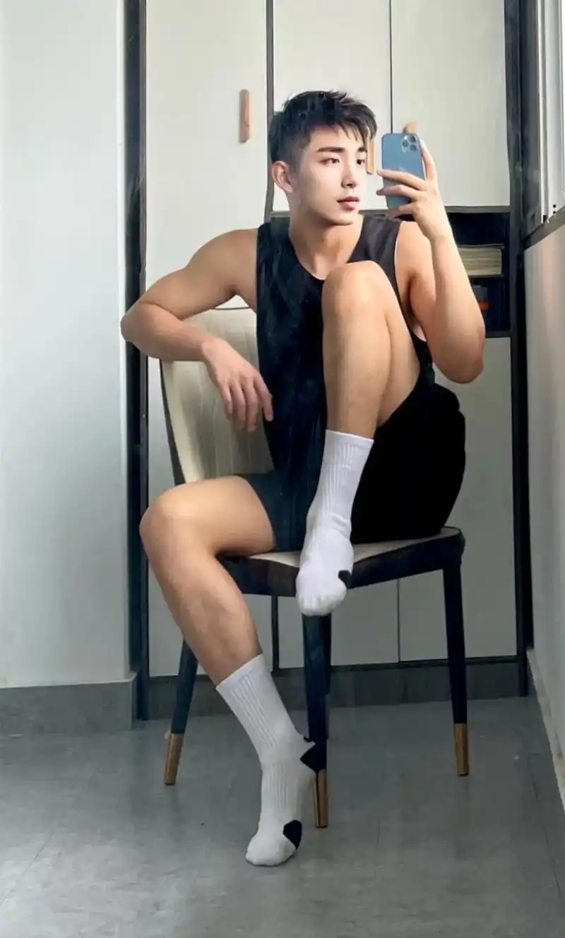 有没有一种可能,我就是你男朋友? #体育生 #身高185cm - 抖音