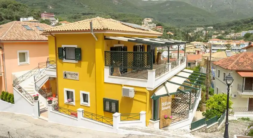 黄屋酒店 (yellow house)