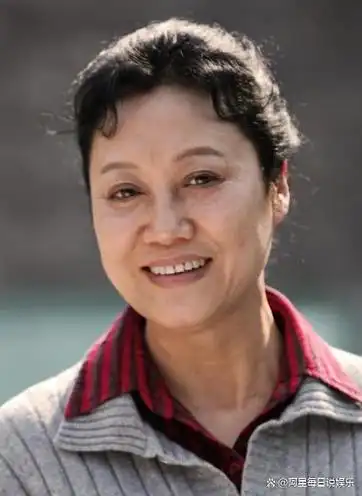 王丽云与初恋分居岁月长明星女儿成骄傲母女情深难掩心中忧