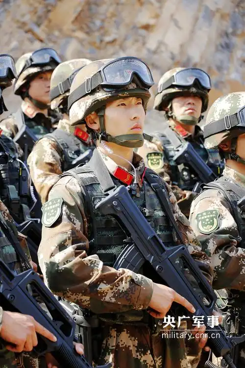 魔鬼周刷屏了?换个角度看极限训练中的特战勇士