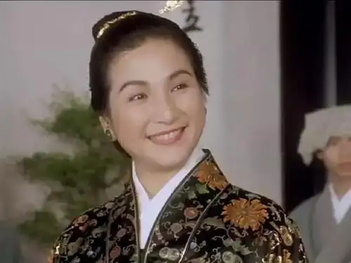 《唐伯虎点秋香》的华夫人郑佩佩至今令人印象深刻.