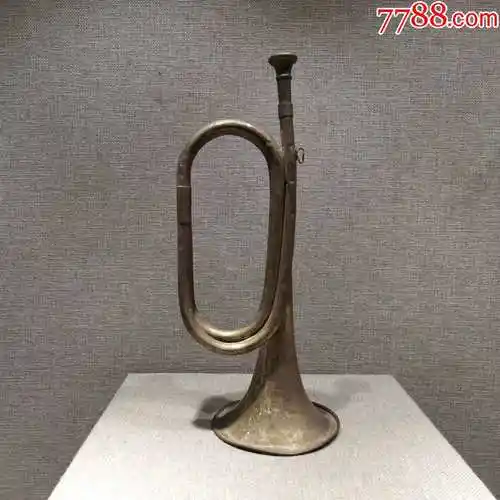 红色收藏70年代老物件文革铜质军号冲锋号原品适用爱国教育展览