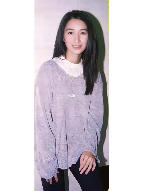 好多關於荷姐以前的東西～找到一些喜歡的照片很開心9999#关咏荷