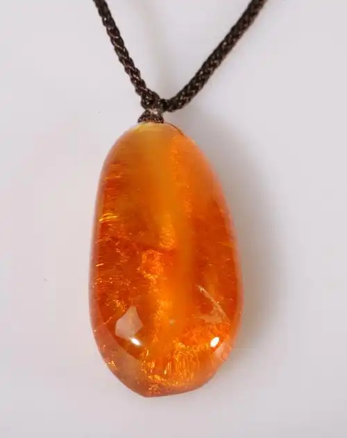 纯天然琥珀项链