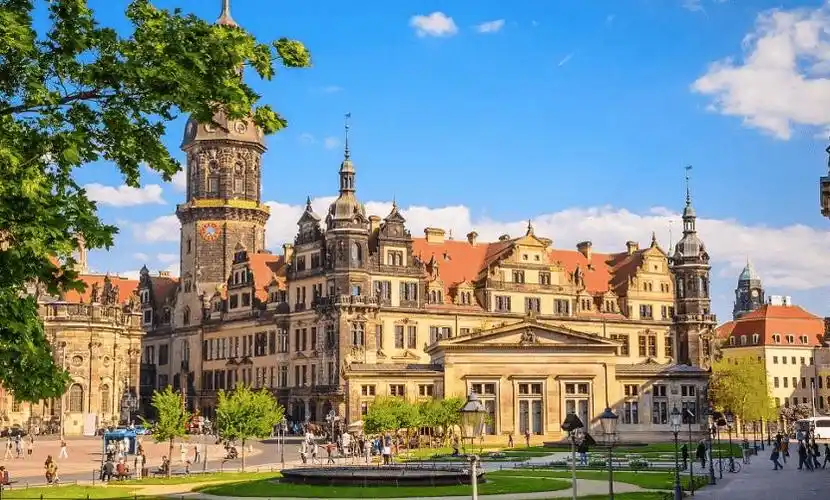 美弗留学带你走进著名的哈佛大学:校园位置及毕业生就业去向