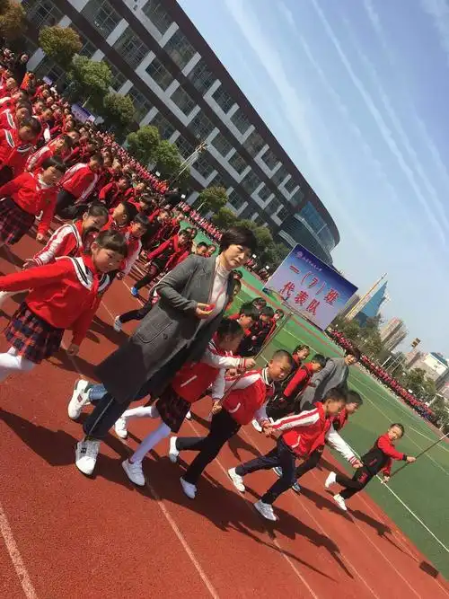 安定小学运动会开幕式 ——一(7)班