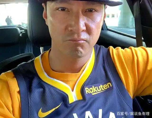 吴彦祖自拍撞脸孙红雷?一场大病伤元气,最关键还是自我放飞