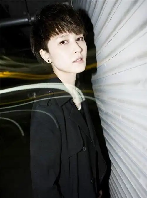 厉娜代言费多少钱