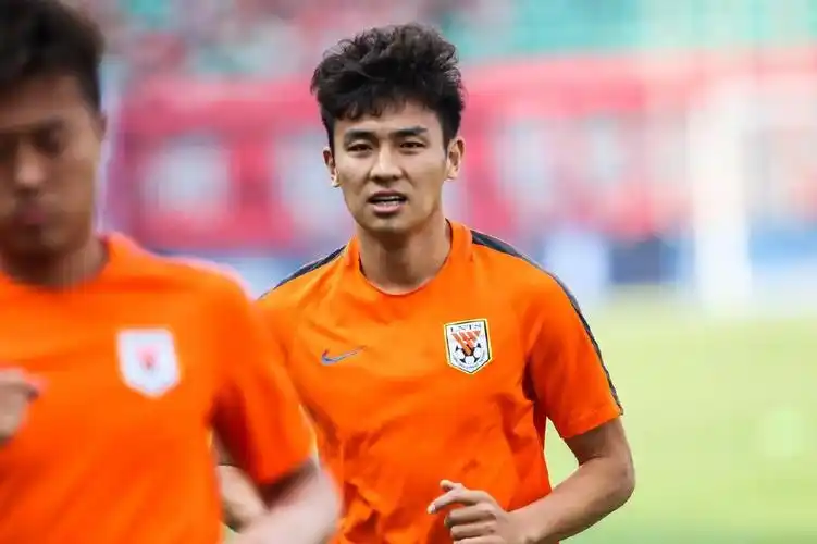 吴兴涵|国足|上海海港_新浪新闻