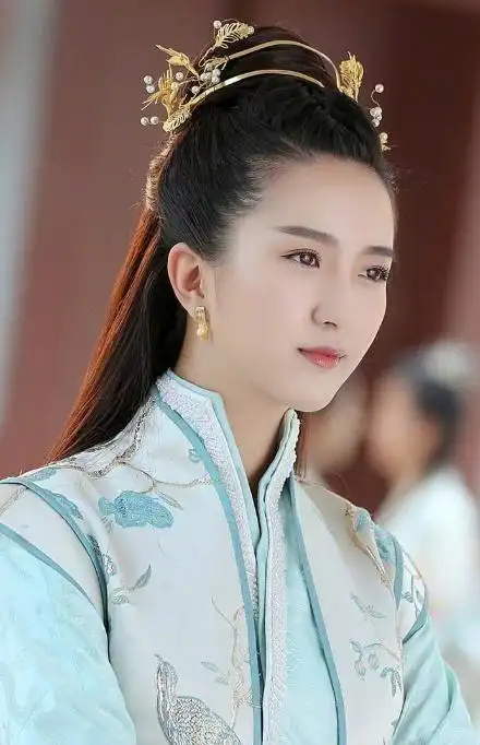 还记得择天记中的莫雨吗许龄月的古装造型也太美了吧