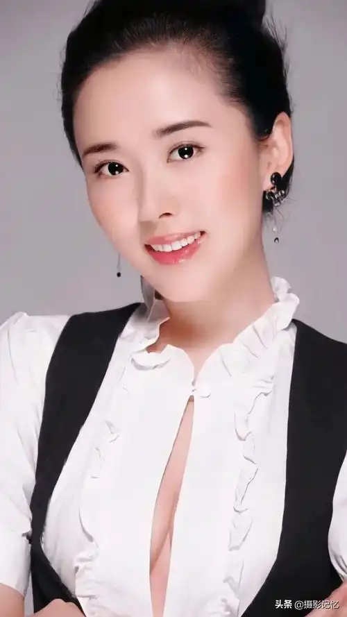 颜丹晨既有颜值又有气质