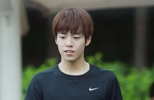 李玹雨,我们欠你一个满场的fm!… - 堆糖,美图壁纸兴趣社区