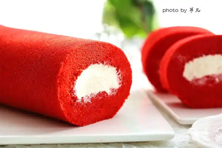 红丝绒蛋糕卷,柔软细腻不开裂,零毛孔,详细教程来了_烤箱_口感_文章