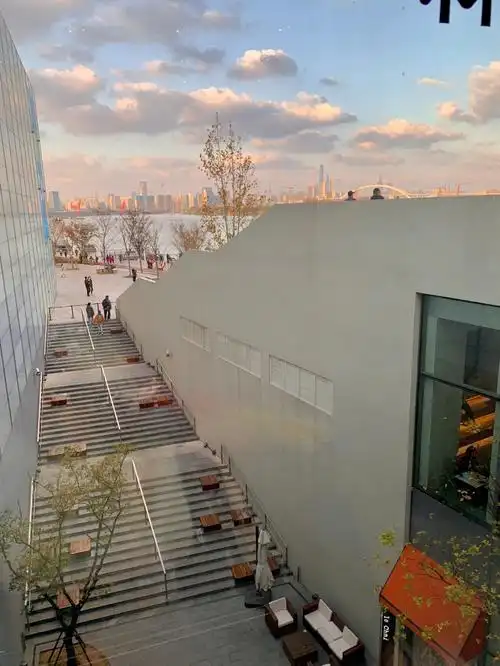 上海最美展馆09徐汇滨江边的西岸美术馆