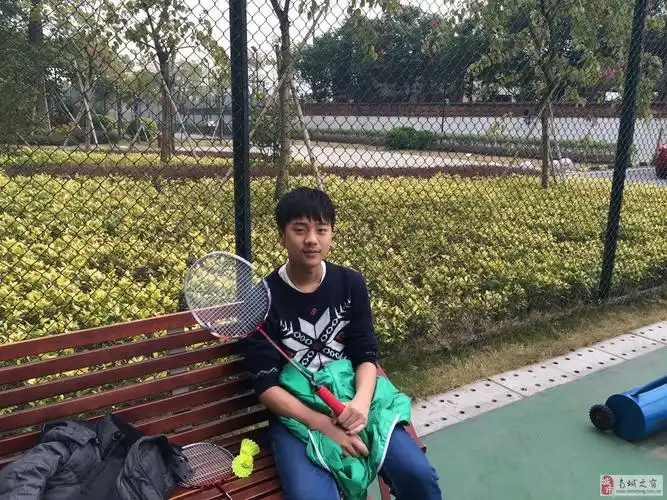 【帅男秀场】易菀松 15岁 水瓶座 学生