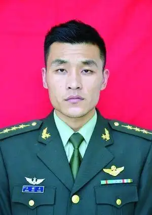 陆航两牺牲飞行员都是江苏人 已被评革命烈士