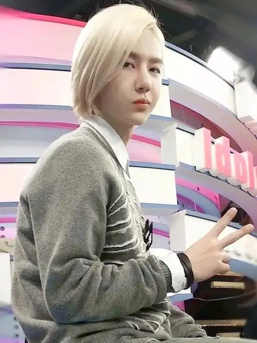 王一博  #向全世界安利王一博  #娱乐圈热点追踪  #王一博洛阳白牡丹